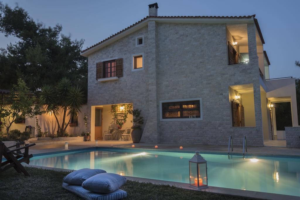 Villa Corina Near The Airport Kouvaras Exterior photo